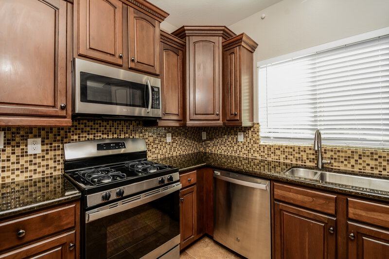 1,795/Mo, 14208 W Country Gables Dr Surprise, AZ 85379 Kitchen View 2