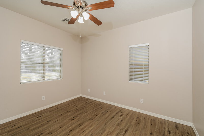 1,795/Mo, 14208 W Country Gables Dr Surprise, AZ 85379 Sitting Room View