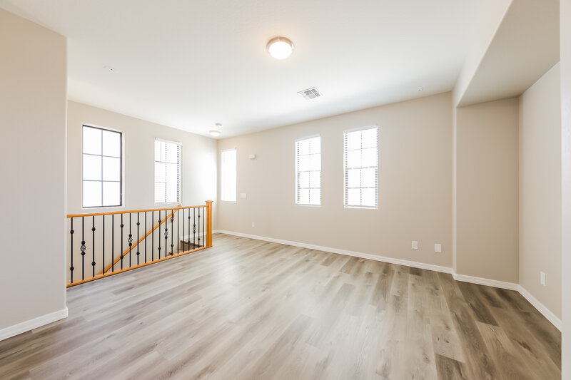 2,440/Mo, 2373 W Sleepy Ranch Rd Phoenix, AZ 85085 Loft View