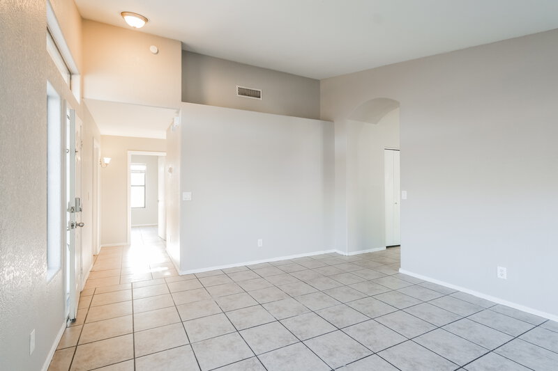 1,870/Mo, 616 E Arizona Ave Buckeye, AZ 85326 Family Room View