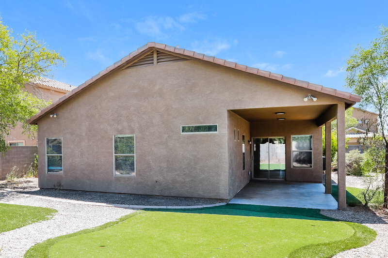 2,020/Mo, 18 W Saddle Way San Tan Valley, AZ 85143 Rear View
