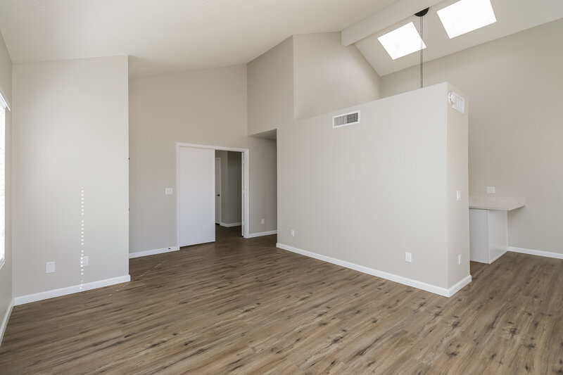 1,995/Mo, 3134 E McKellips Rd Unit 25 Mesa, AZ 85213 Living Room View 2