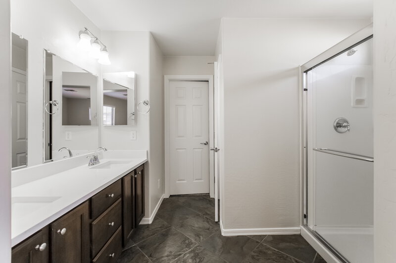 2,490/Mo, 26717 N Babbling Brook Dr Phoenix, AZ 85083 Main Bathroom View