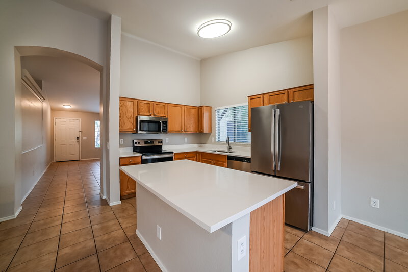 1,890/Mo, 12737 W Calavar Rd El Mirage, AZ 85335 Kitchen View