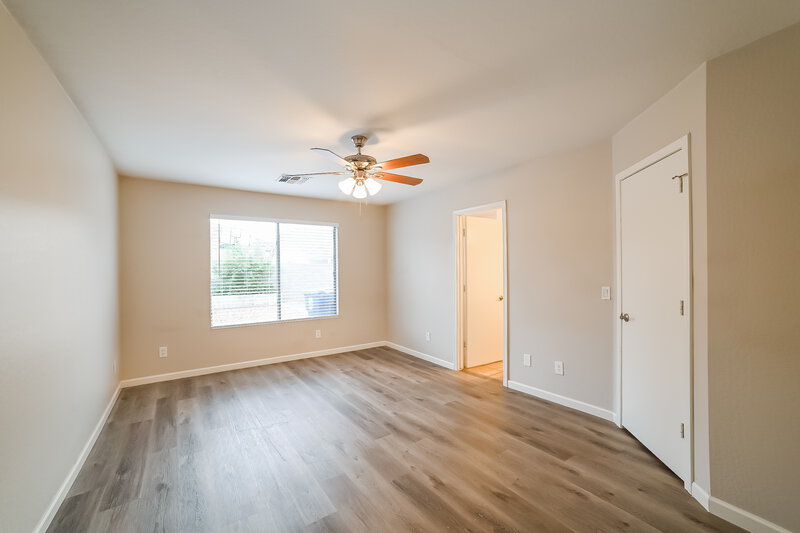 1,890/Mo, 12737 W Calavar Rd El Mirage, AZ 85335 Main Bedroom View