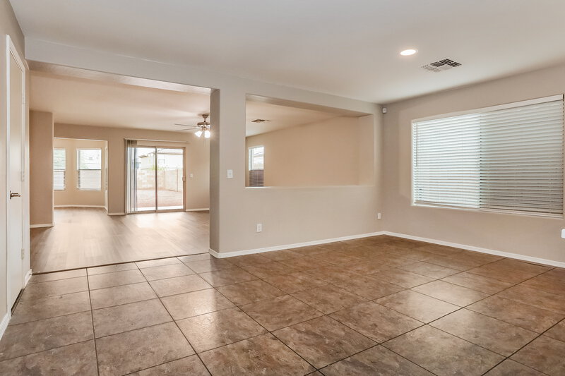 1,920/Mo, 3140 W St Kateri Dr Phoenix, AZ 85041 Dining Room View