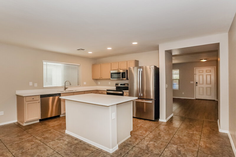 1,920/Mo, 3140 W St Kateri Dr Phoenix, AZ 85041 Kitchen View
