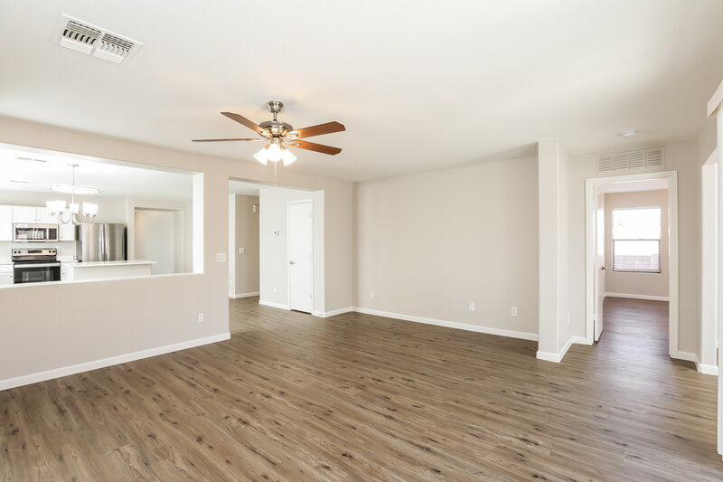 2,130/Mo, 3310 W Leodra Ln Phoenix, AZ 85041 Living Room View 2