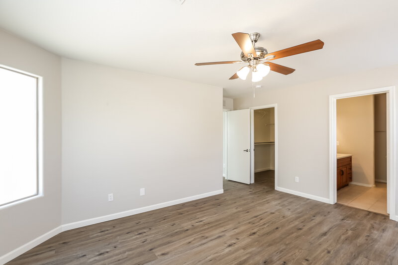 2,130/Mo, 3310 W Leodra Ln Phoenix, AZ 85041 Main Bedroom View 2