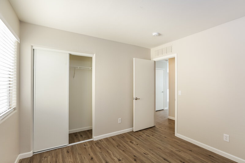 2,130/Mo, 3310 W Leodra Ln Phoenix, AZ 85041 Bedroom View 2