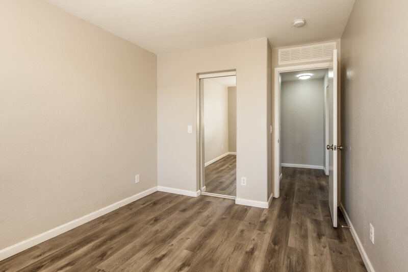 1,995/Mo, 2526 S 90th Glen Tolleson, AZ 85353 Bedroom View 4