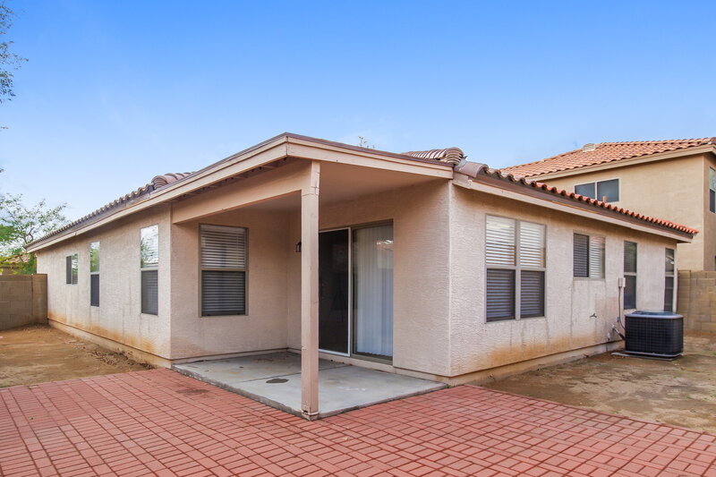 1,860/Mo, 18611 N 22nd St Lot 66 Phoenix, AZ 85024 Rear View