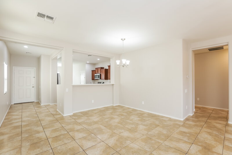 2,095/Mo, 5322 W Maldonado Rd Laveen, AZ 85339 Dining Room View