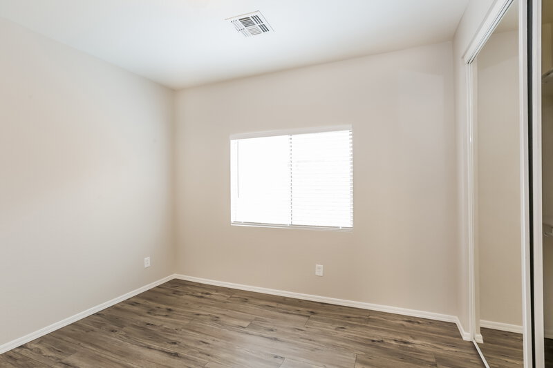 2,095/Mo, 5322 W Maldonado Rd Laveen, AZ 85339 Bedroom View
