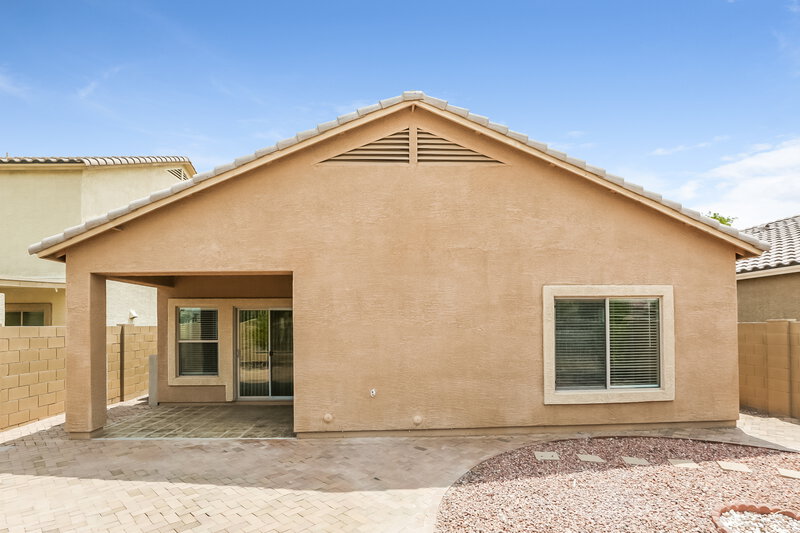 2,095/Mo, 5322 W Maldonado Rd Laveen, AZ 85339 Rear View