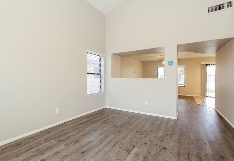 2,640/Mo, 2165 E Donald Dr Phoenix, AZ 85024 Living Room View