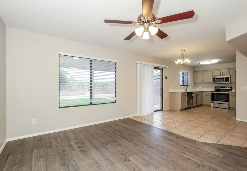 2,640/Mo, 2165 E Donald Dr Phoenix, AZ 85024 Family Room View