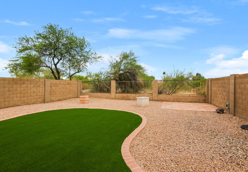 2,640/Mo, 2165 E Donald Dr Phoenix, AZ 85024 Rear View