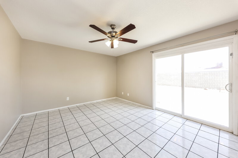 1,835/Mo, 9632 W El Caminito Dr Peoria, AZ 85345 Main Bedroom View 2