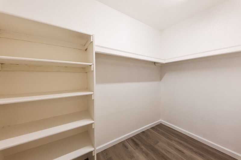 1,835/Mo, 9632 W El Caminito Dr Peoria, AZ 85345 Walk In Closet View