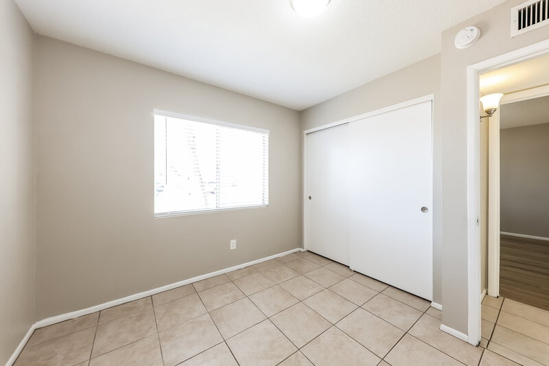 1,835/Mo, 9632 W El Caminito Dr Peoria, AZ 85345 Bedroom View 2