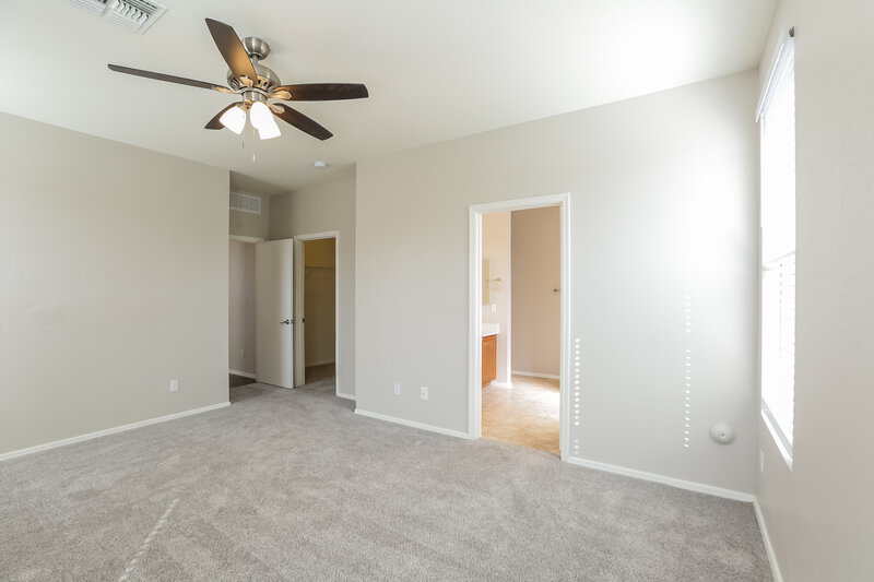 2,310/Mo, 3221 W Apollo Rd Phoenix, AZ 85041 Main Bedroom View 2