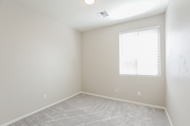 2,310/Mo, 3221 W Apollo Rd Phoenix, AZ 85041 Bedroom View 2