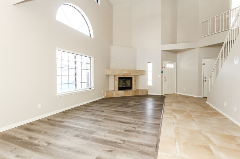 2,840/Mo, 18039 N 12th Pl Phoenix, AZ 85022 Living Room View