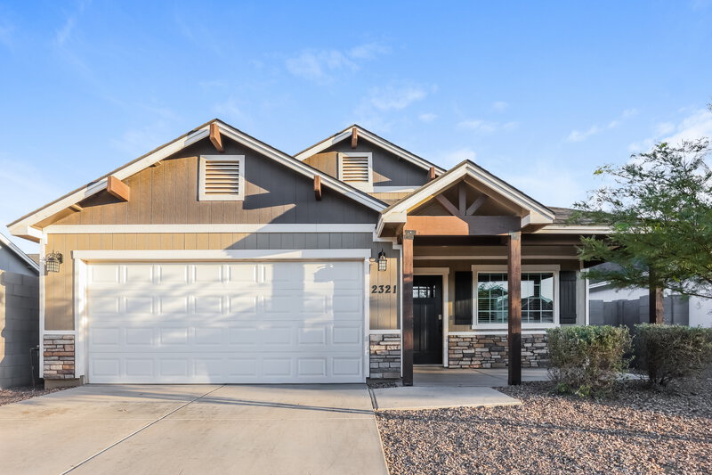 2,255/Mo, 2321 W Mobile Ln Phoenix, AZ 85041 External View