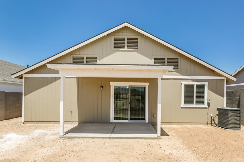 2,200/Mo, 2321 W Mobile Ln Phoenix, AZ 85041 Rear View