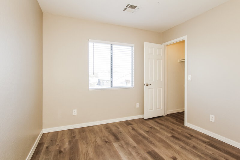1,830/Mo, 22236 W Desert Bloom St Buckeye, AZ 85326 Bedroom View 3