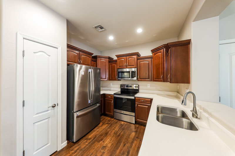 1,630/Mo, 11466 W St John Rd Surprise, AZ 85378 Kitchen View