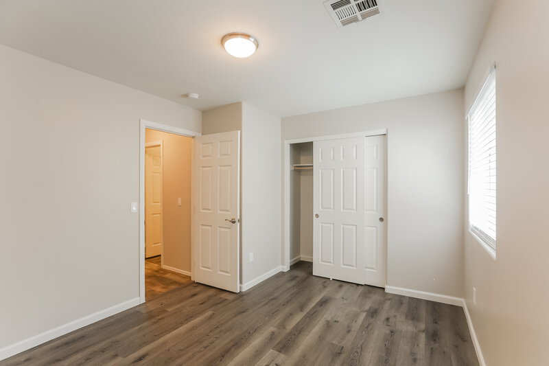 2,380/Mo, 1114 E Fraktur Rd Phoenix, AZ 85040 Bedroom View 2