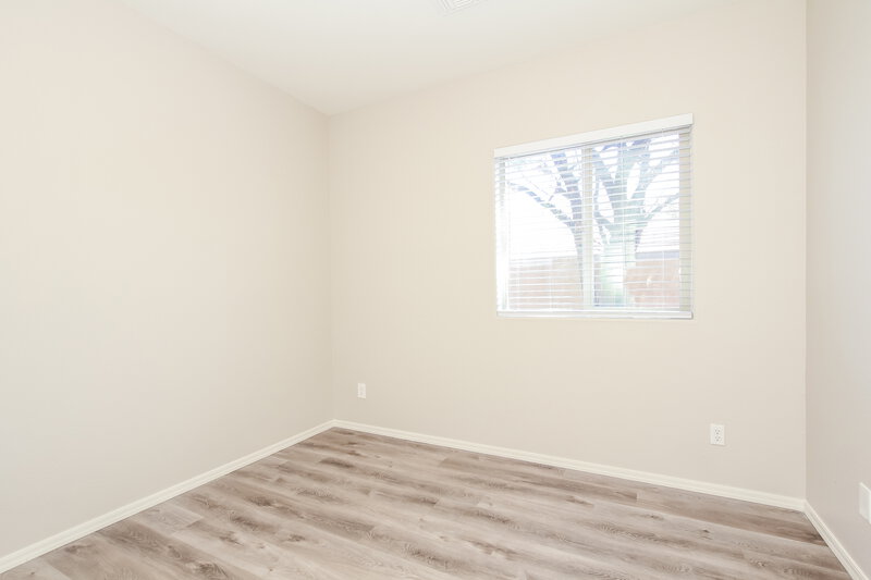 2,180/Mo, 27309 N 84th Dr Peoria, AZ 85383 Bedroom View