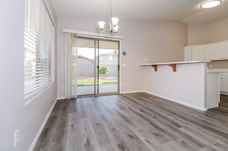 2,215/Mo, 6237 W Jones Ave Phoenix, AZ 85043 No Caption View