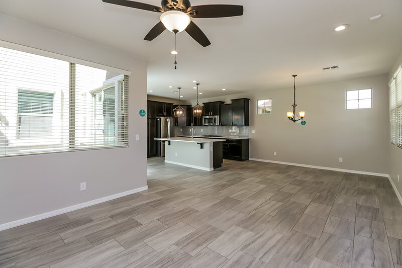 2,655/Mo, 2245 S Osborn Ln Gilbert, AZ 85295 Living Room View 2