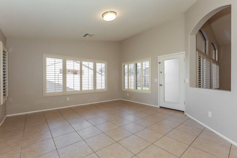 2,230/Mo, 3986 E Simpson Rd Gilbert, AZ 85297 Living Room View 3