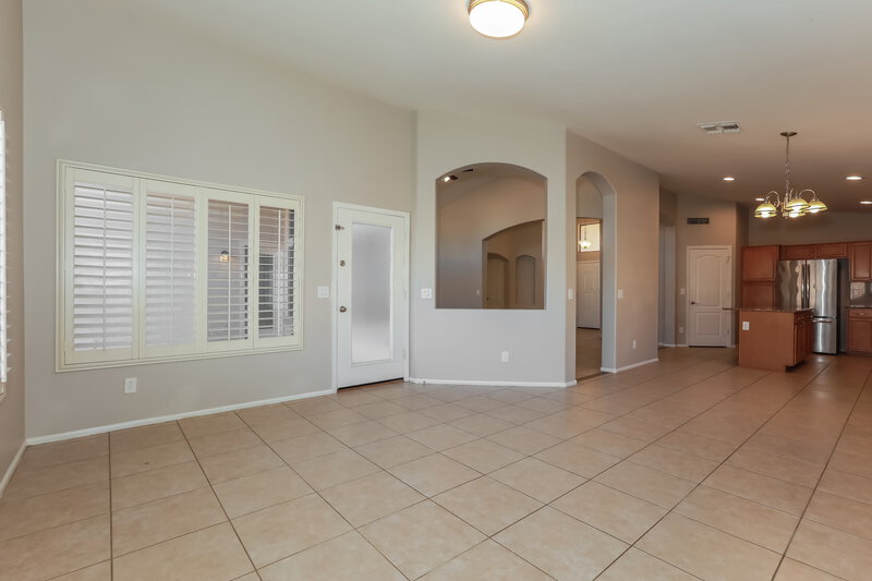 2,230/Mo, 3986 E Simpson Rd Gilbert, AZ 85297 Living Room View 4
