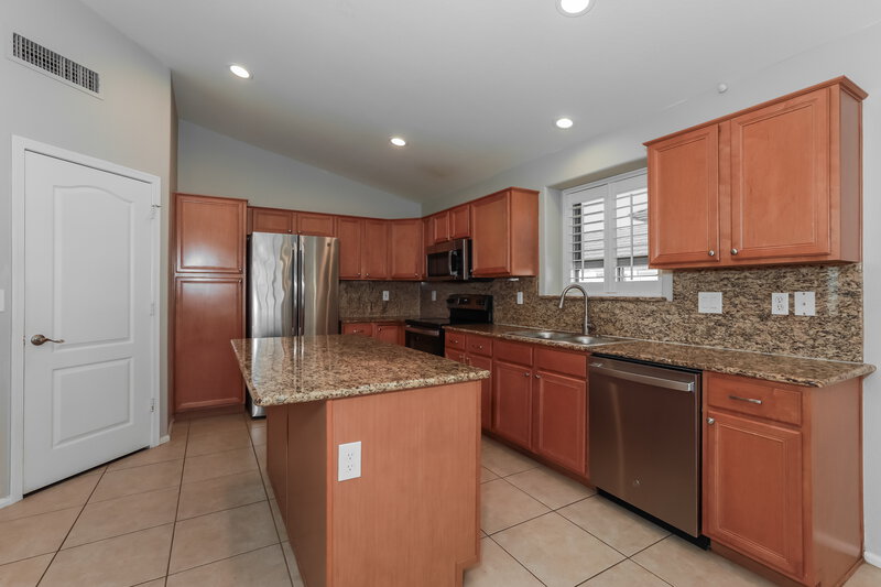 2,230/Mo, 3986 E Simpson Rd Gilbert, AZ 85297 Kitchen View