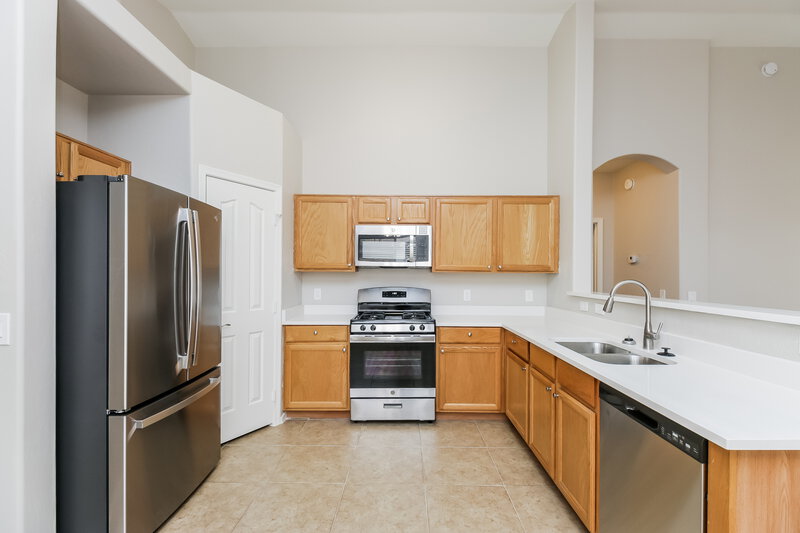 2,185/Mo, 2586 W Jasper Ave Apache Junction, AZ 85120 Kitchen View