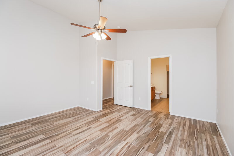 2,185/Mo, 2586 W Jasper Ave Apache Junction, AZ 85120 Main Bedroom View 2