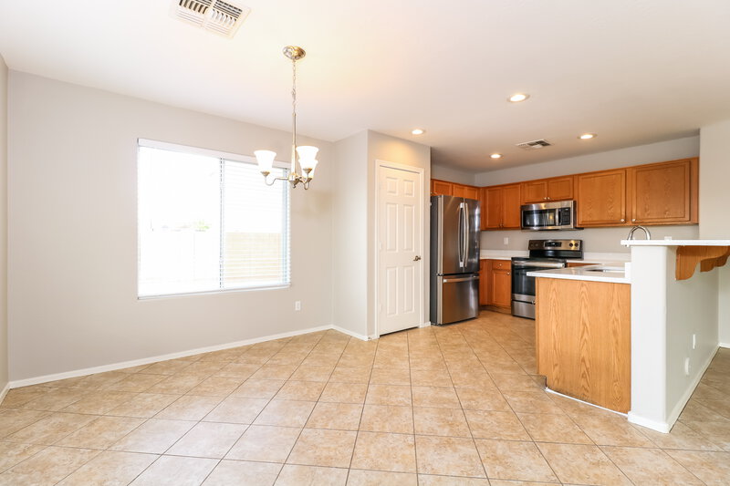 2,545/Mo, 7241 W Globe Ave Phoenix, AZ 85043 Dining Room View
