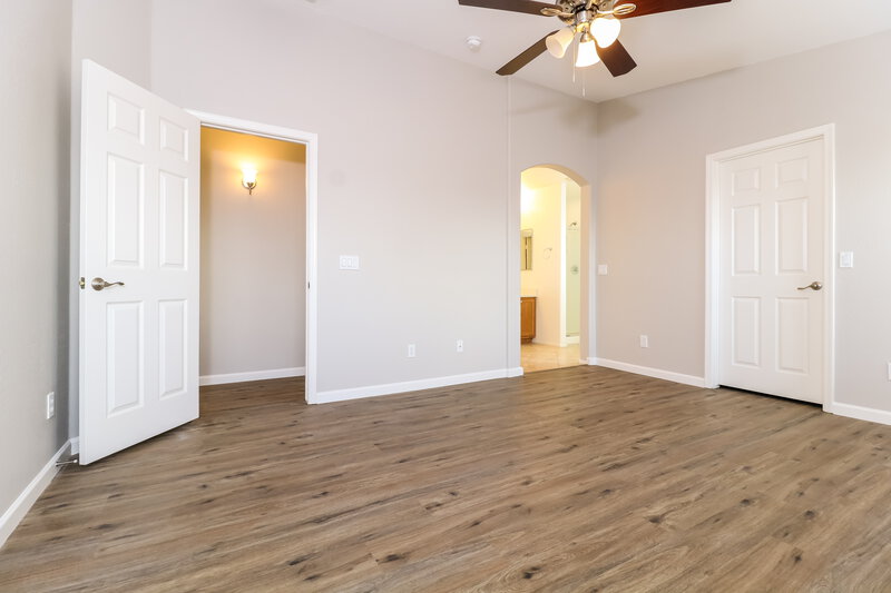 2,545/Mo, 7241 W Globe Ave Phoenix, AZ 85043 Main Bedroom View 2