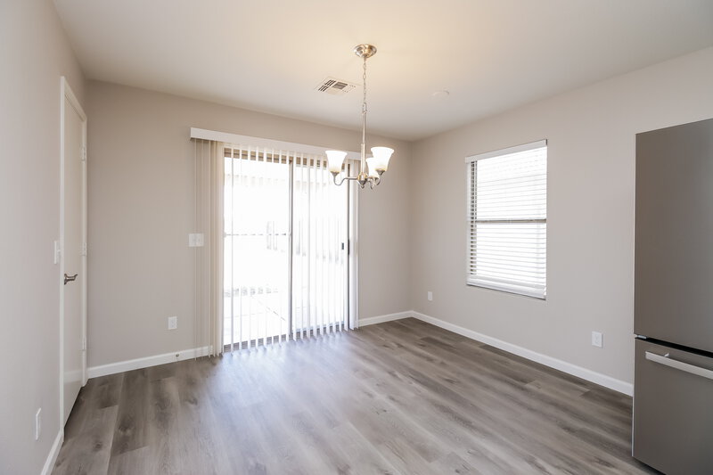 1,865/Mo, 3301 S 63rd Ln Phoenix, AZ 85043 Breakfast Nook View