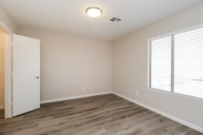 1,865/Mo, 3301 S 63rd Ln Phoenix, AZ 85043 Bedroom View 2