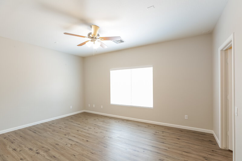 2,110/Mo, 5309 W Maldonado Rd Laveen, AZ 85339 Main Bedroom View