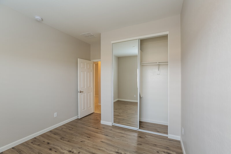 2,110/Mo, 5309 W Maldonado Rd Laveen, AZ 85339 Bedroom View 2