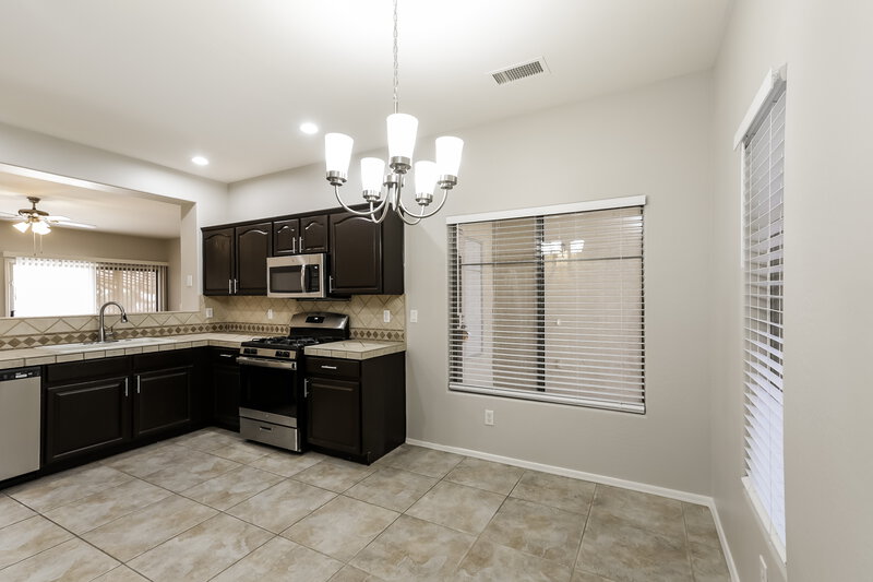 2,135/Mo, 5111 W Grenadine Rd Laveen, AZ 85339 Dining Room View