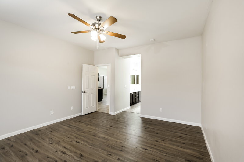 2,135/Mo, 5111 W Grenadine Rd Laveen, AZ 85339 Main Bedroom View 2