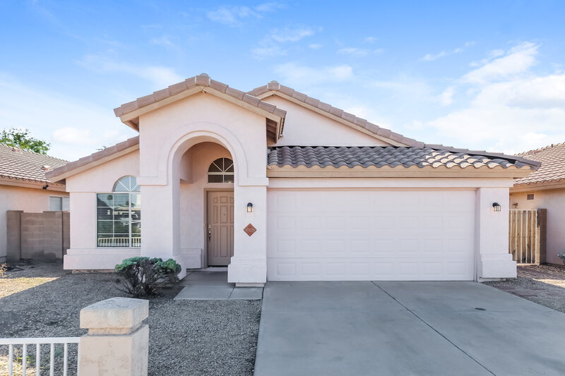 2,090/Mo, 17429 N 20th St Phoenix, AZ 85022 External View